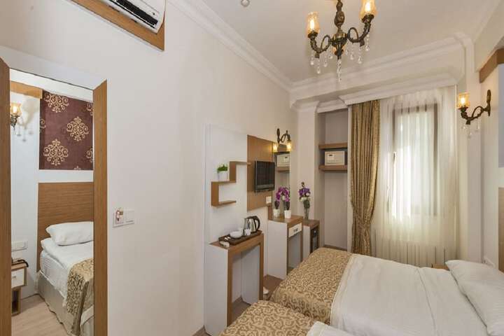 Room 42 of 70