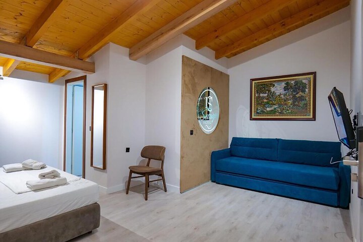 Room 45 of 72
