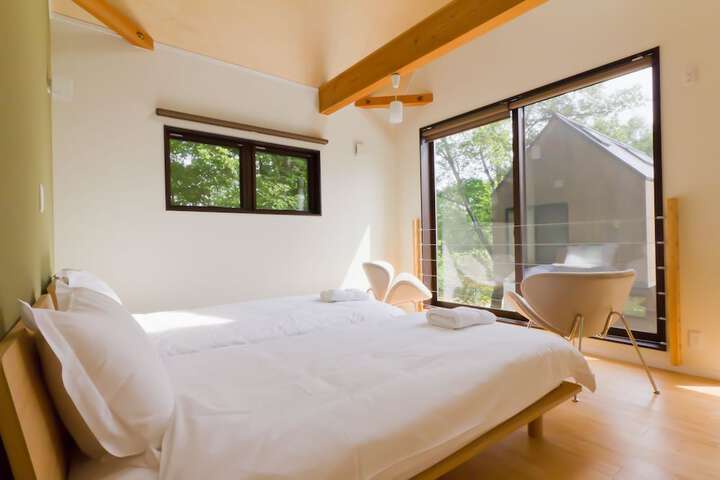 Room 10 of 38