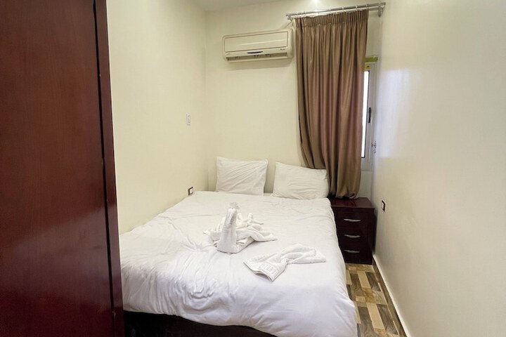 Room 11 of 23