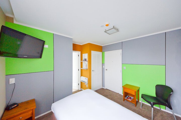 Room 11 of 53