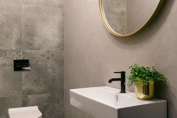 Clean Restrooms