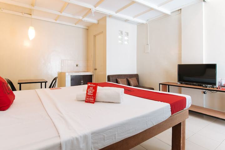 Room 7 of 16
