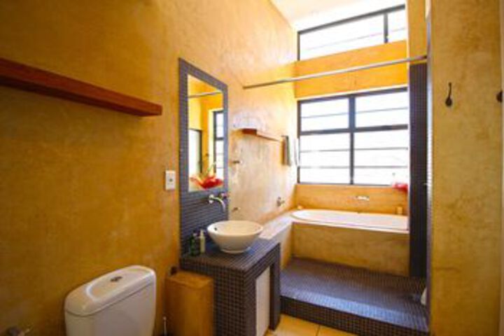 Room 6 of 20
