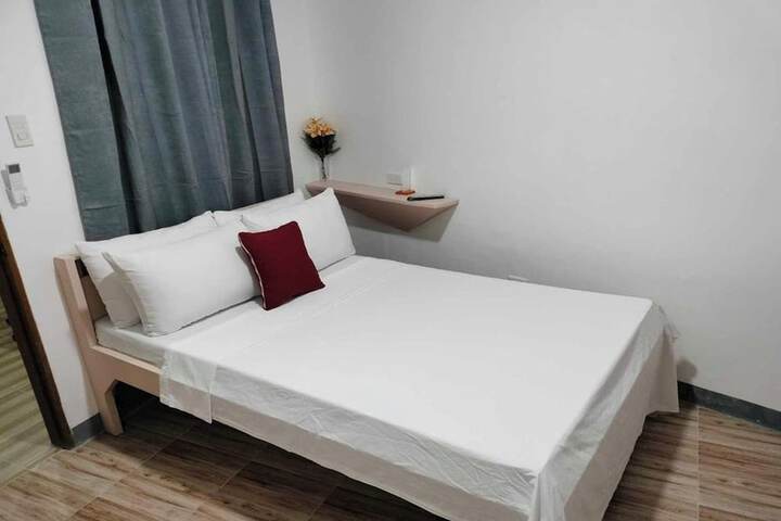 Room 18 of 30