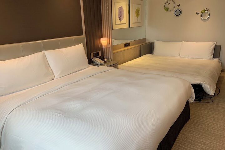 Room 43 of 86