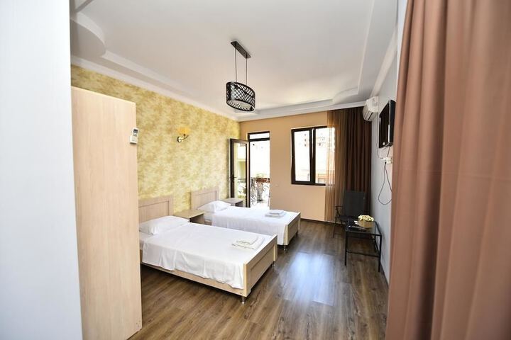 Room 13 of 54