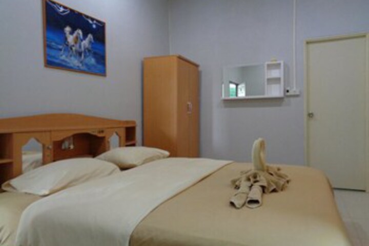 Room 15 of 24