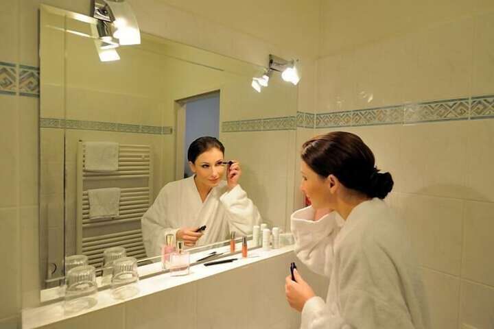 Vanity Photo