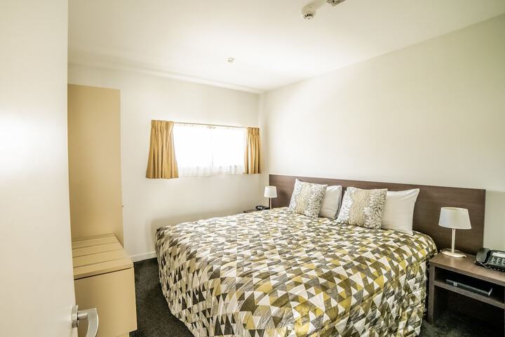 Room 6 of 45
