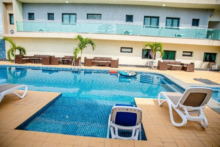 Pool 36 of 52