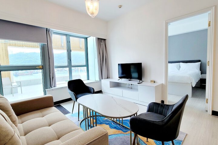 Room 21 of 50