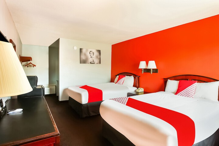 Quadruple Double Bed (4 of 9)