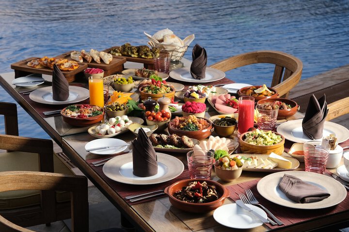 Dining 108 of 158