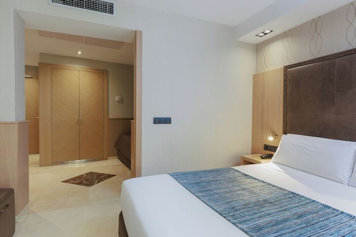 Room 29 of 68