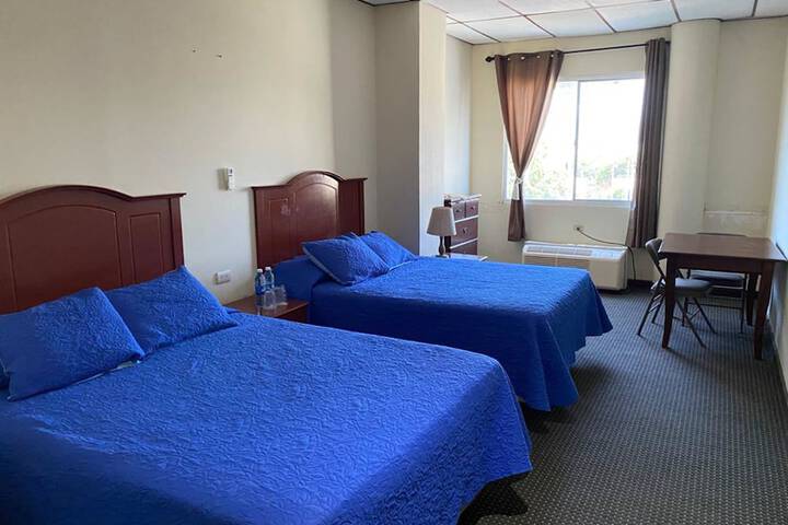 Room 6 of 16