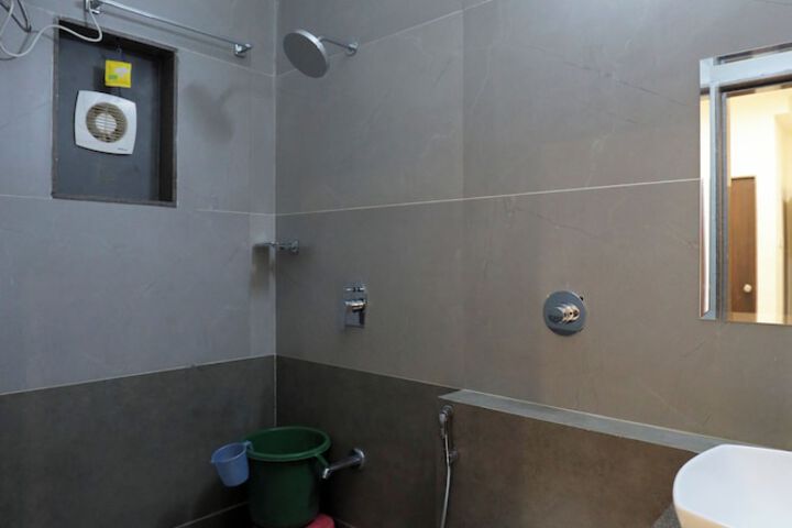 Room 16 of 50