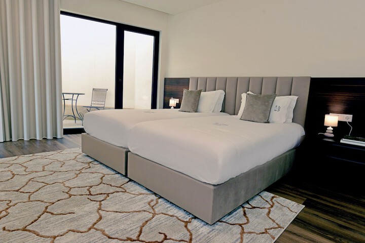 Room 3 of 48