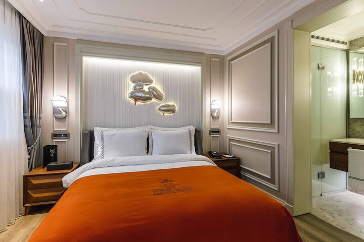 Room 55 of 130