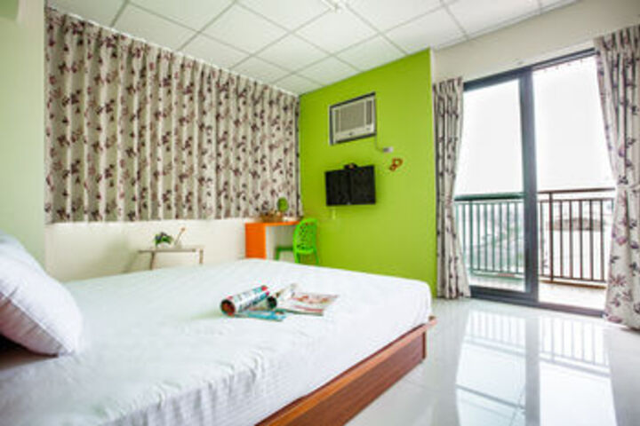 Room 82 of 89