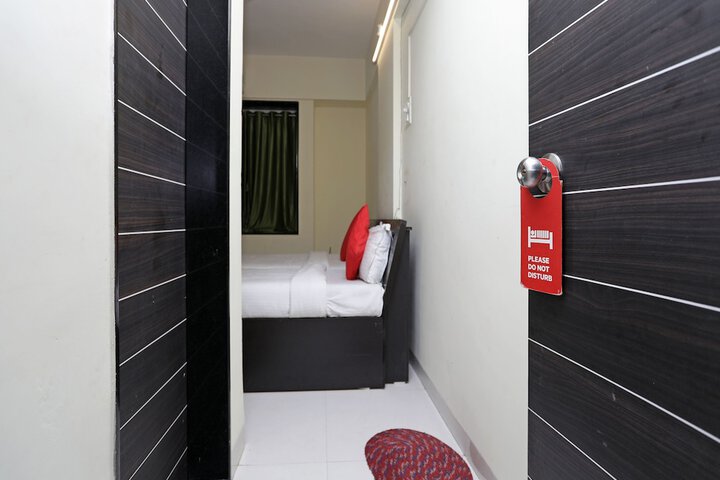 Room 14 of 19