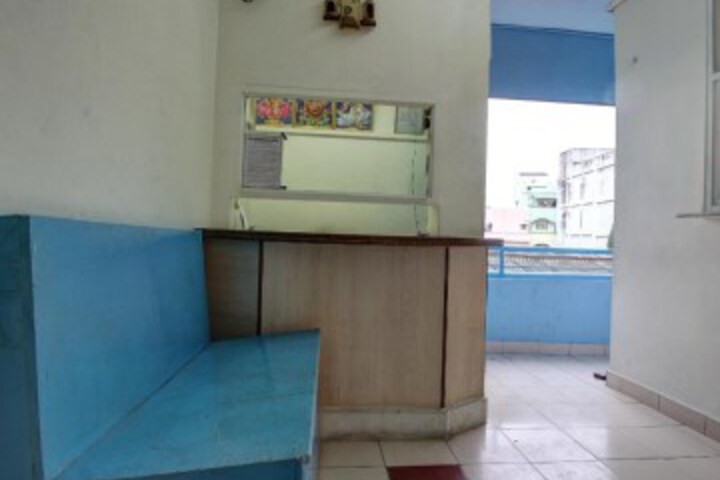 SPOT ON 43676 Sri Om Muruga Lodge