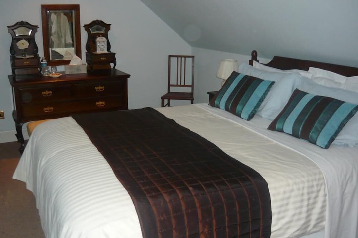 Room 6 of 47