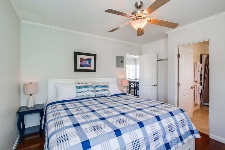 Room 2 of 24