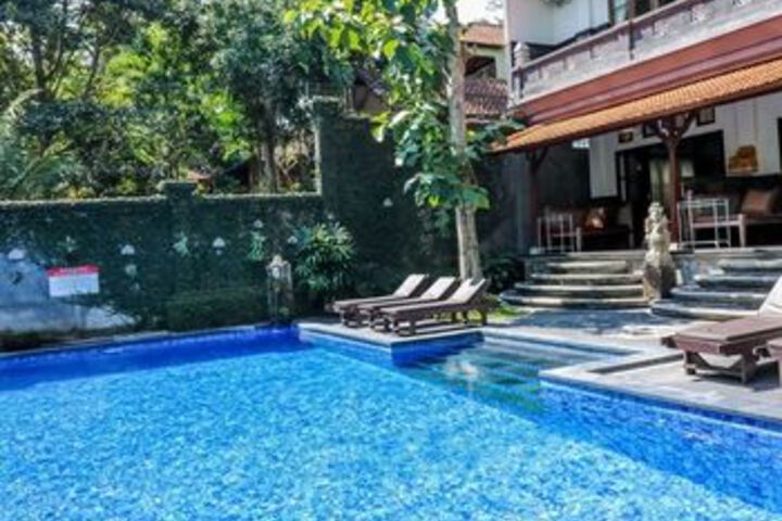 Pool 49 of 72
