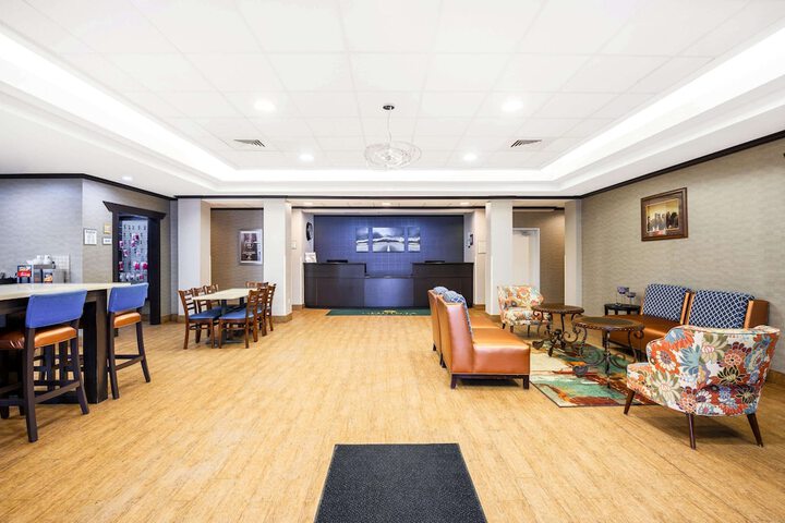 Hotel Interior 4 of 45