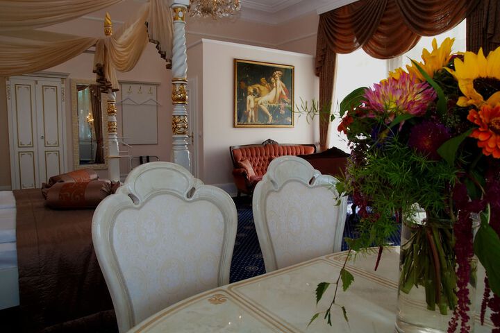 Room 29 of 114