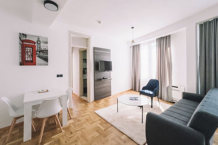 Room 47 of 108