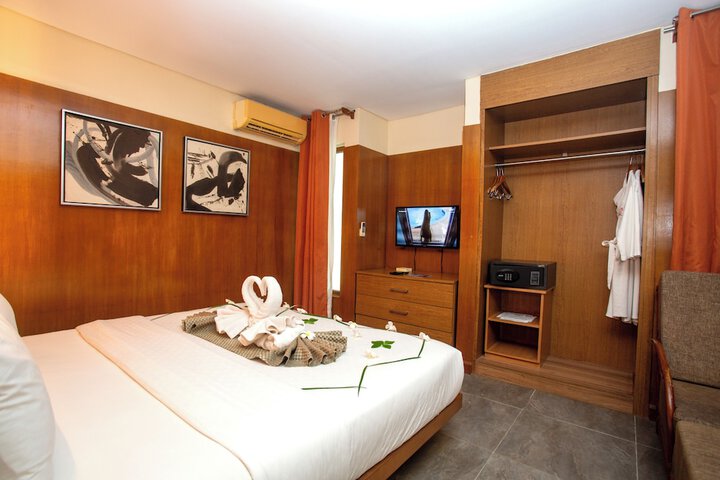 Room 71 of 178