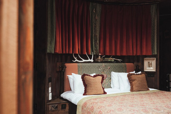 Room 20 of 85