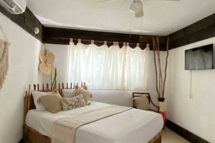 Room 3 of 35