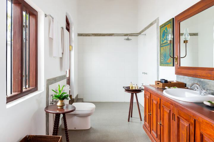 Clean Restrooms