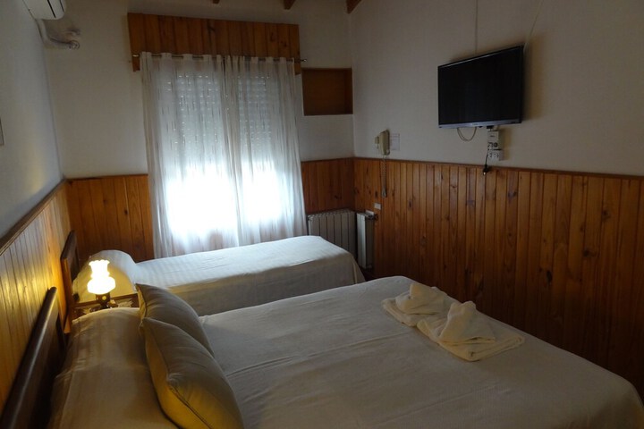 Room 4 of 37