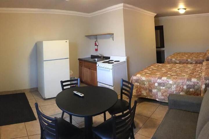Room 5 of 10