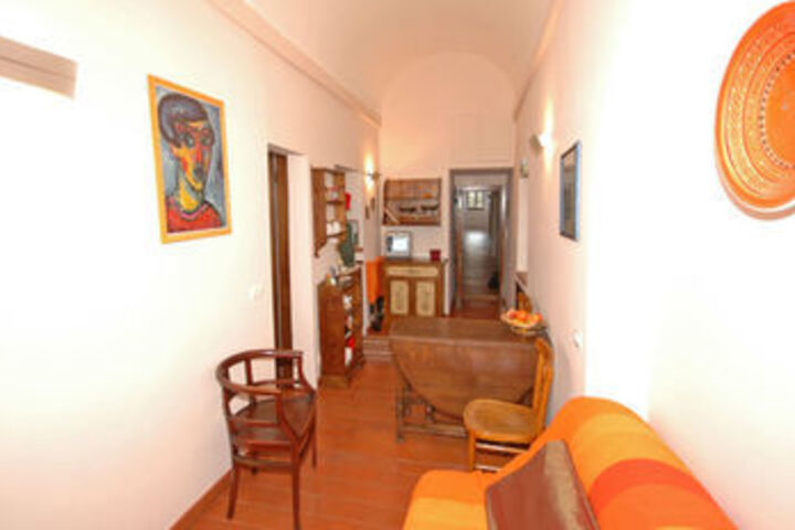 Room 17 of 25