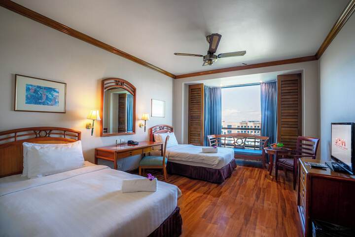 Room 29 of 104