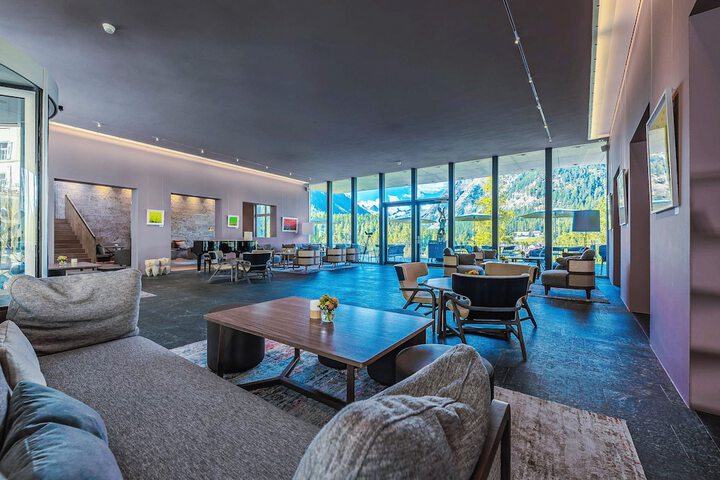 Hotel Lobby