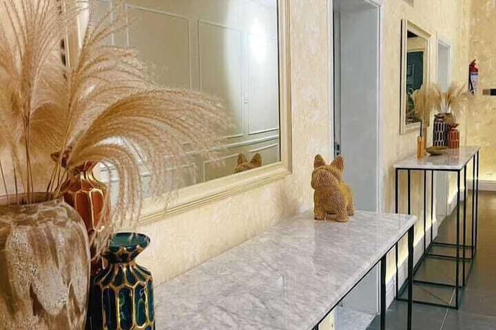 Ballroom/Hall 38 of 41