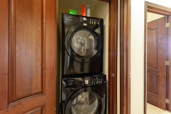 Laundry 175 of 328