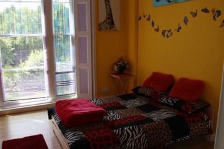 Room 9 of 41