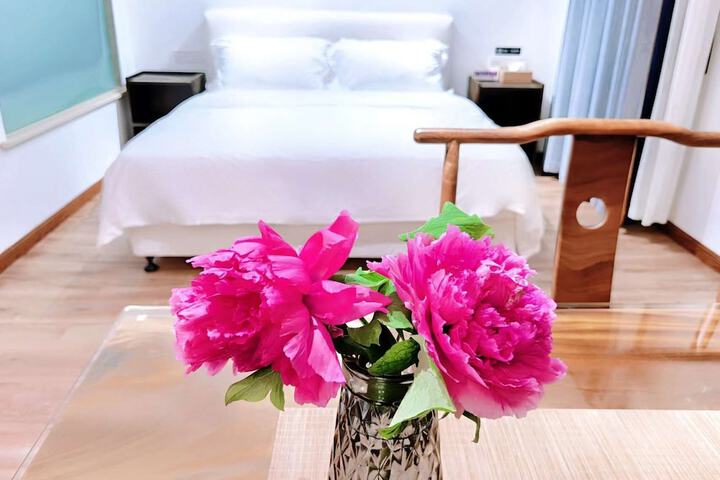 Room 40 of 170