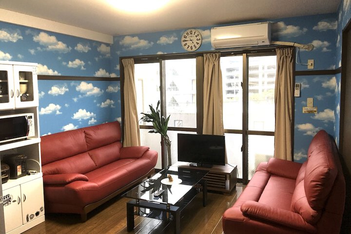 KY Apartment Tsubokawa Naha