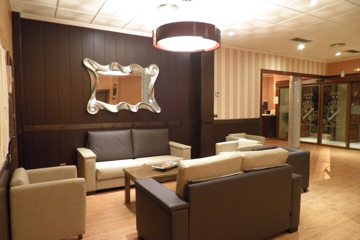 Hotel Interior 9 of 52