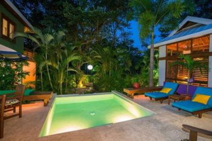 Pool 25 of 27