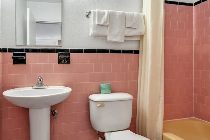 Room 21 of 30