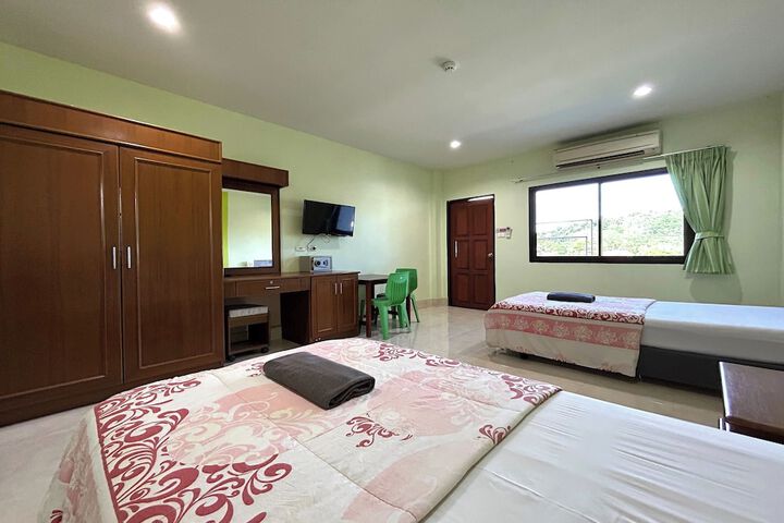 Room 7 of 31